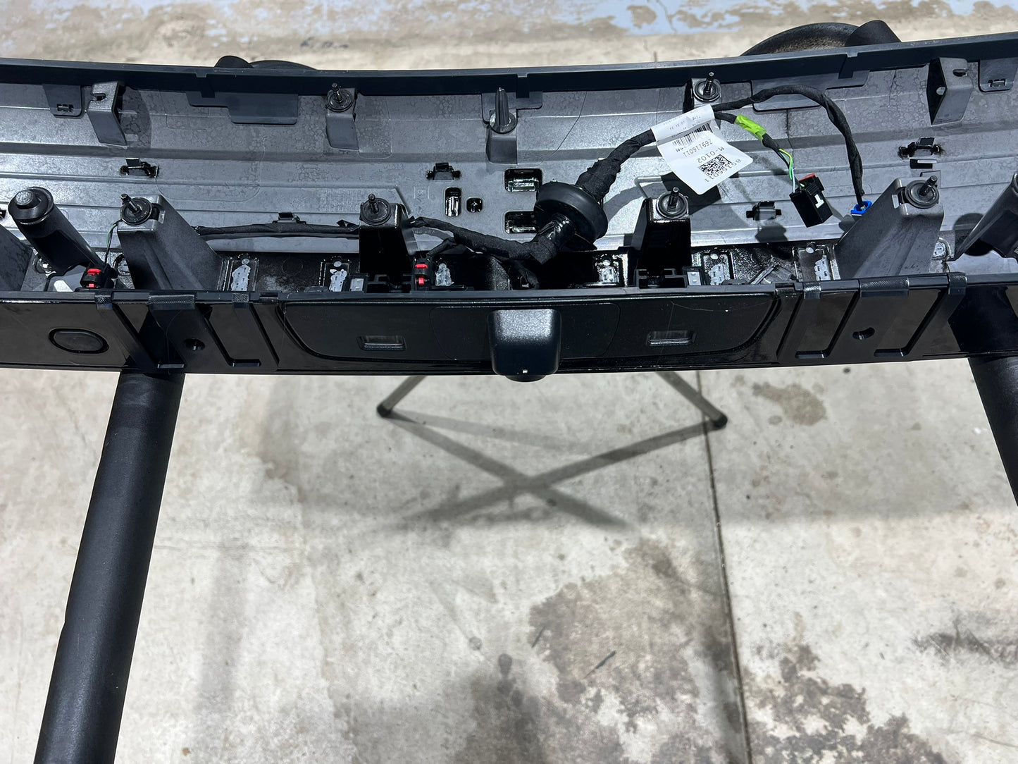 2022-2025 Chevy Tahoe PPV Rear Trunk License Plate Mid Hatch Light Brackets